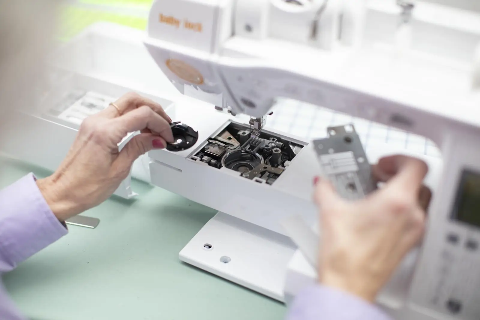 sewing machine repair near Janesville Wisconsin. Baby Lock, Brother, Janome, Elna,